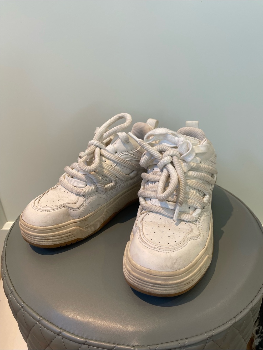 Steve Madden Kids White Low-Top Lace-Up Sneakers size 7
